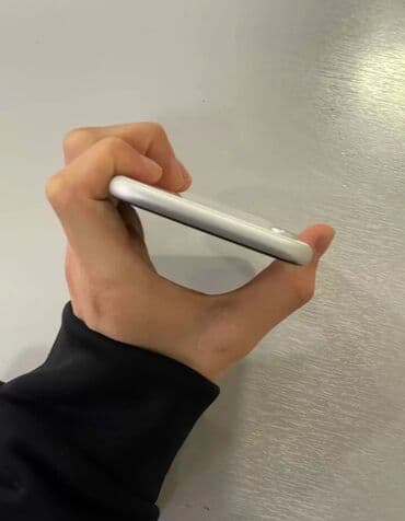 купит айфон 8 бу: IPhone Xr, Б/у, 128 ГБ, Белый, Зарядное устройство, Чехол, 80 % — 2
