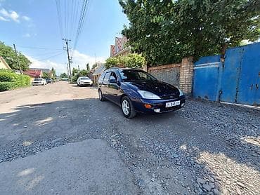 x treil: Ford Focus: 2001 г., 1.6 л, Механика, Газ, Универсал — 1