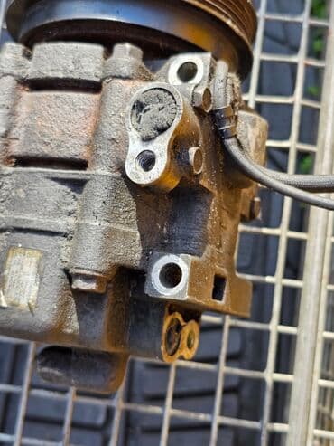 промышленные компрессор: Компрессор Mazda 1994 г., Б/у, Оригинал, Германия — 16