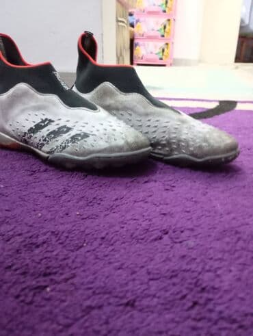 чачы casio: Эркектердин кроссовкасы, 36.5, Adidas, Колдонулган, түсү - Ак, Өзү алып кетүү — 1