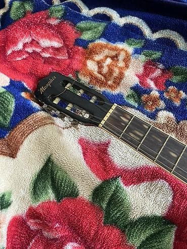 Музыкальные инструменты: Классическая акустическая гитара Memphis, 6‑струнная. - Тип — 2
