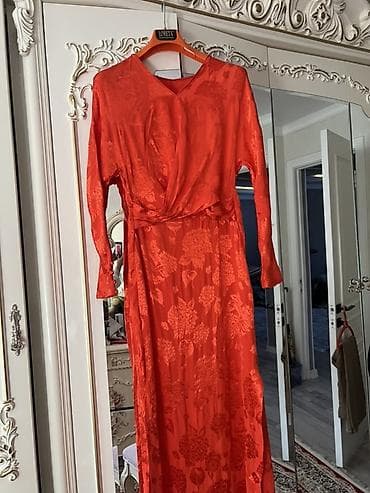 платья с накидкой: Капсульный набор женских платьев (несколько моделей и цветов) Состав — 7