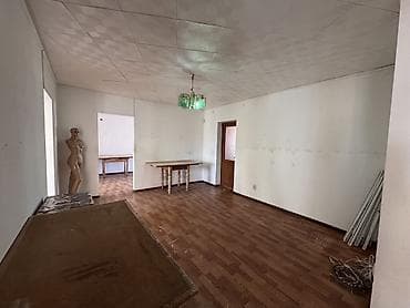 новые дома: Продается капитальный двух этажный дом 7 комнат 236 к.м Участок 4 — 9