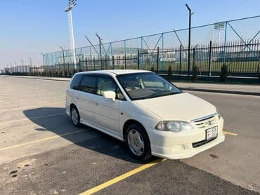 купить зимнюю резину бу на 16: Honda Odyssey: 2001 г., 2.3 л, Автомат, Бензиновая, Минивэн — 4