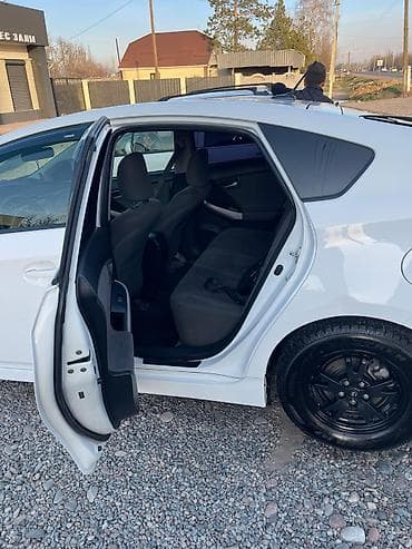 тойота приус с: Toyota Prius: 2012 г., 1.8 л, Вариатор, Гибрид, Хэтчбэк — 7