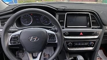 чанган юни с: Hyundai Sonata: 2022 г., Седан — 8
