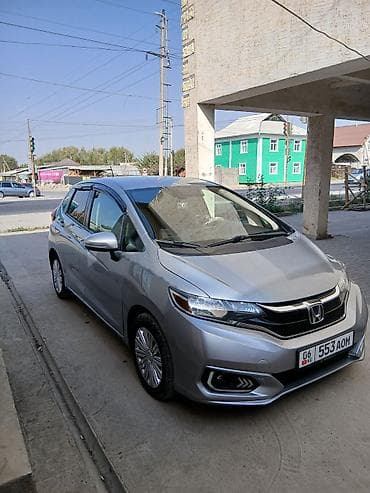 авто шевроле: Honda Fit: 2017 г., 1.5 л, Ручные, Бензин, Хэтчбэк — 2