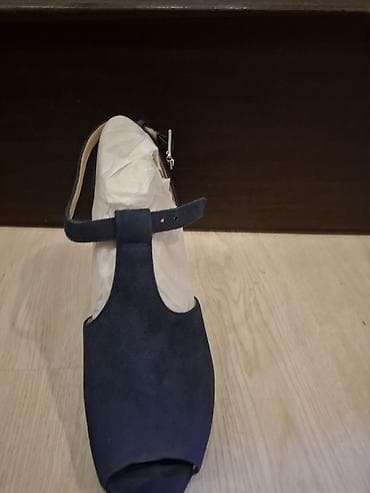 цилиндор: Женские туфли-ботильоны Clarks Абсолютно НОВЫЕ - Оригинал, в — 2