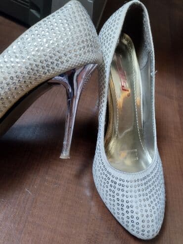 срочно продаю в связи с переездом: Продам туфли каждая пара по 800 сом, брали дороже. 1-2 раз — 5