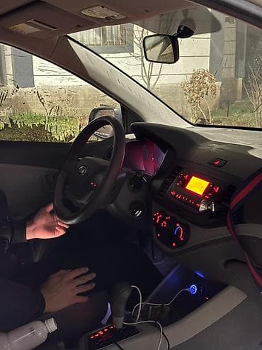 kia mornings: Kia Picanto: 2016 г., 0.1 л, Автомат, Бензин, Хэтчбэк — 4