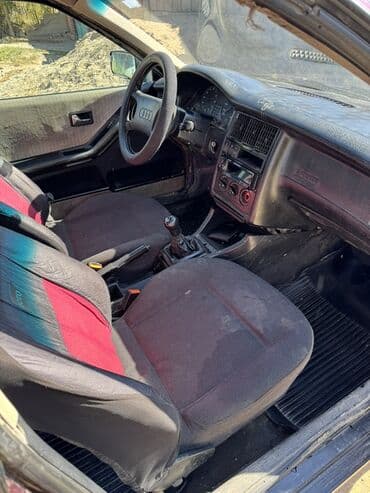 дом меняю: Audi 80: 1990 г., 1.8 л, Механика, Бензин, Седан — 6