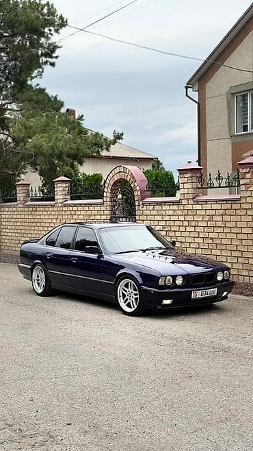 чанган уни к: BMW 5 series: 1994 г., 3.2 л, Кол менен иштөөчү, Бензин, Седан — 2
