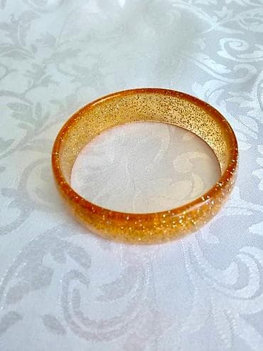 акрил прозрачный: Браслет с блестками, прозрачный Красивое украшение, сделанное из — 1