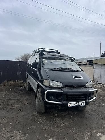 Mitsubishi Space Gear: 1996 г., 2.8 л, Дизель, Минивэн
