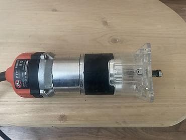 триммер запчасти: Компактный кромочный фрезер P.I.T. PB0601 + струбцины Описание: - — 2