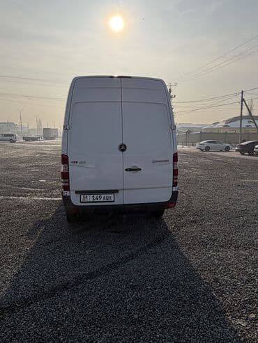 Коммерциялык транспорт: Жеңил жүк ташуучу унаа, Mercedes-Benz, Стандарт, 3 т, Колдонулган — 3