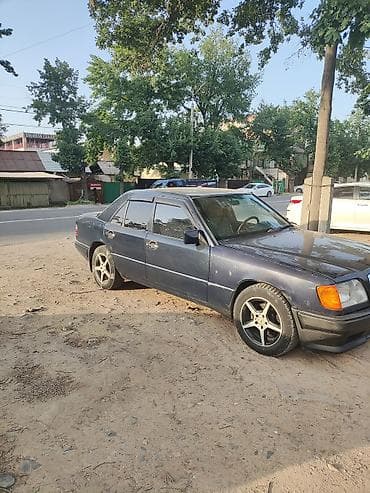 124: Mercedes-Benz W124: 1993 г., Автомат, Седан — 1