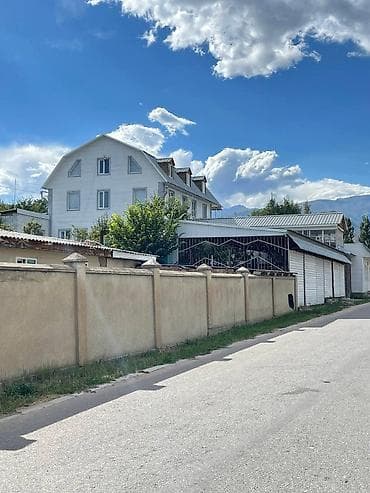 путевка иссык ата: Продается гостевой дом в Чолпон-Ате 📐 площадь участка: - 10 соток — 8