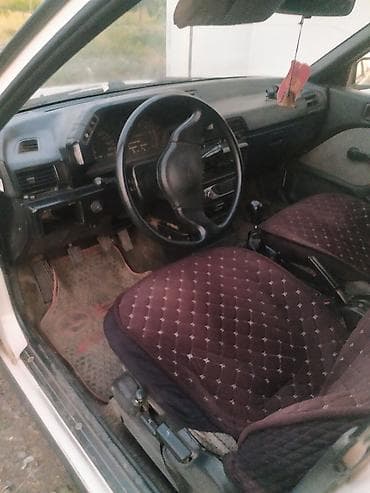 Mitsubishi Lancer: 1990 г., 1.5 л, Кол менен иштөөчү, Бензин, Седан — 5