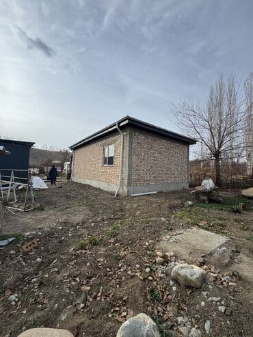 продаю дом в киргизии 1: Дом, 42 м², 3 комнаты, Собственник, ПСО (под самоотделку) — 2
