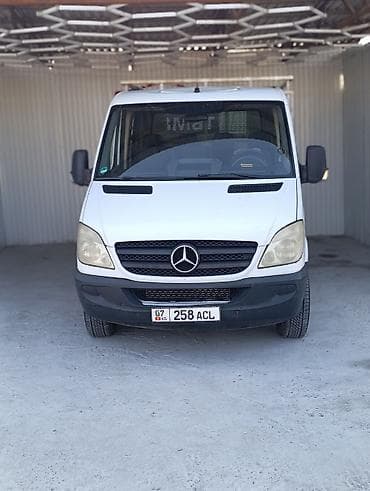 Транспорт: Mercedes‑Benz Sprinter двойная кабина, бортовой грузовик. Основные — 2