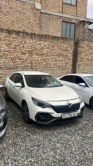 Продажа авто: JMEV : 2020 г., Электромобиль, Седан — 1