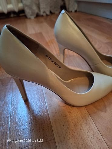 Туфли: Туфли-лодочки D’jovannia - Классические лодочки с заострённым носком — 1