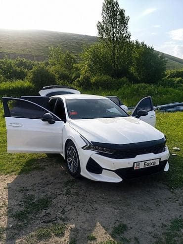 corolla 2016: Легковое авто, Пункт назначения: Аэропорт Манас, Количество мест: 4 — 7