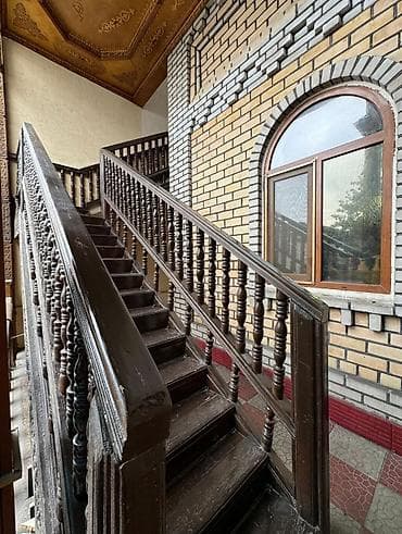 продаю бишкек: ПРОДАЁТСЯ : ЩЕРБАКОВА / ЭРКИНДИК ДОМ Общая площадь - 300 kв.м. 7 — 2