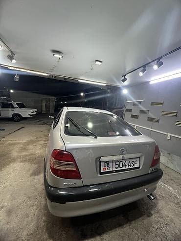 s class w220: Toyota Avensis: 2002 г., Автомат, Бензин, Лифтбек — 4