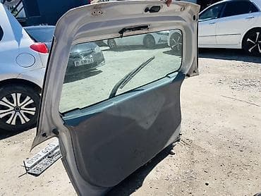 крыша мазда демио: Крышка багажника Mazda, 2003 г., Б/у, Оригинал — 5