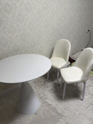 кухонные столы стеклянные: Круглый обеденный стол в современном минималистичном стиле. - Форма — 3