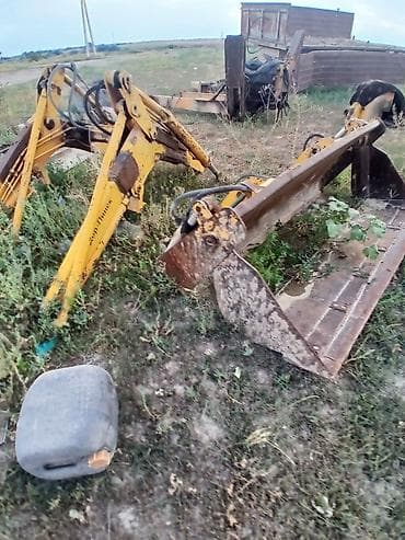 Запчасти для спецтехники: Навесное оборудование для экскаватора-погрузчика (комплект узлов) - — 3