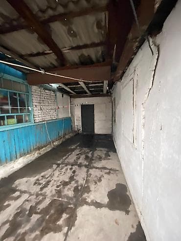 Продажа домов: Срочно продаю дом. На пересечение ул. Тоголок Молдо, пер. Алтайский — 3