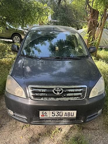 Toyota Avensis Verso: 2002 г., 2 л, Механика, Дизель, Минивэн at lalafo.kg Toyota Avensis Verso: 2002 г., 2 л, Механика, Дизель, Минивэн