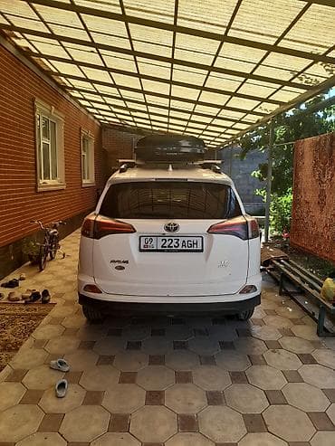 id 4: Toyota RAV4: 2018 г., 2.5 л, Автомат, Кроссовер — 9