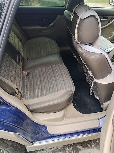 пл: Subaru Legacy: 1999 г., 2.5 л, Автомат, Бензин, Универсал — 8