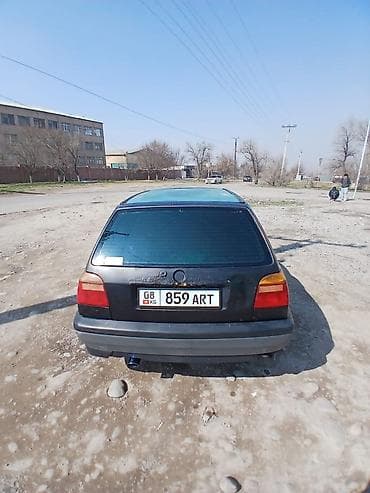 v klass: Volkswagen Golf: 1993 г., 1.8 л, Ручные, Газ, Хэтчбэк — 2