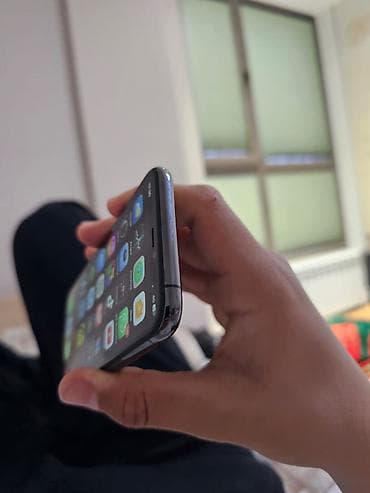 нотбук ош: IPhone 11 Pro, Колдонулган, 256 ГБ, Space Gray, Заряддоочу түзүлүш, 88 % — 3