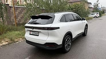 Транспорт: Changan CS75 Plus: 2025 г., 1.3 л, Автомат, Бензин, Кроссовер — 7