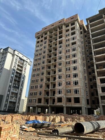 дом квартира жалал абад: 3 бөлмө, 88 кв. м, Элитка, 14 кабат, ПСО (өзү оңдоп түзөтүп бүтүү үчүн) — 1