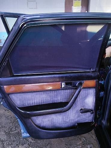 Audi 100: 1993 г., 2.6 л, Механика, Бензин, Седан — 2