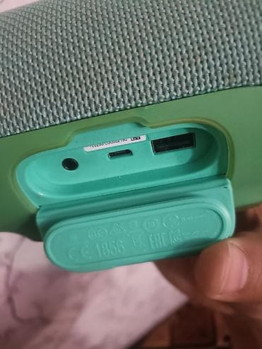 sony 1000: JBL charge 3 (зеленая) Оригинал любые проверки приветствуются Новая — 3