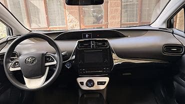 тойота приус с: Toyota Prius: 2017 г., 1.8 л, Вариатор, Гибрид, Хэтчбэк — 6