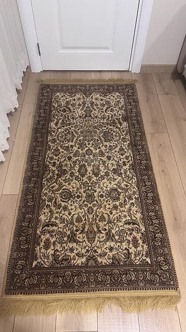 200: Ковер Б/у, 100 * 180 — 1