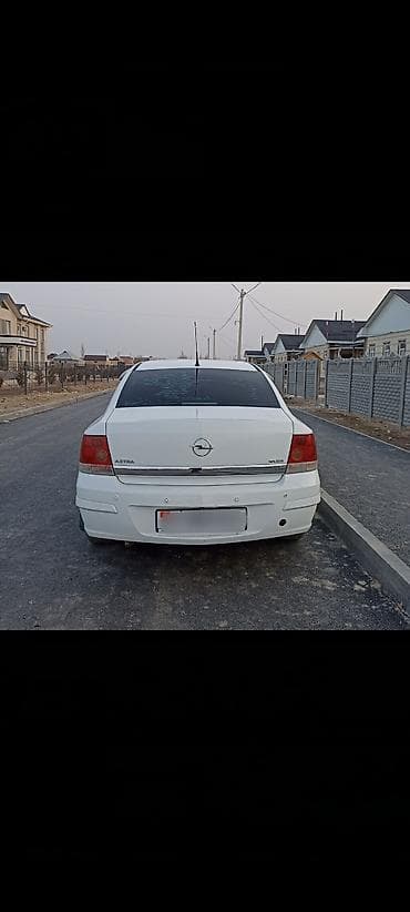Продажа авто: Opel Astra: 2011 г., 1.8 л, Автомат, Бензин, Седан — 5