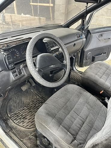 митсубиси спейс стар: Nissan Prairie: 1990 г., 2 л, Ручные, Бензин, Минивэн — 4