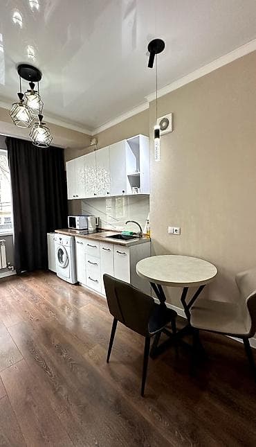 хата на вечеринку: 1 комната, Постельное белье, Кондиционер, Парковка — 4