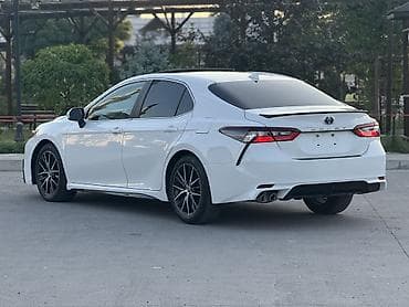 Продажа авто: Toyota Camry: 2022 г., 2.5 л, Автомат, Гибрид, Седан — 4