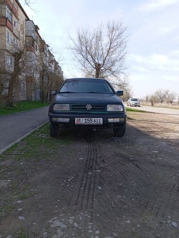 УАЗ: Volkswagen Vento: 1995 г., 1.8 л, Механика, Бензин, Седан — 1